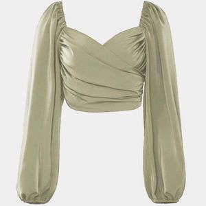 Lichi brand, puff sleeve cropped top